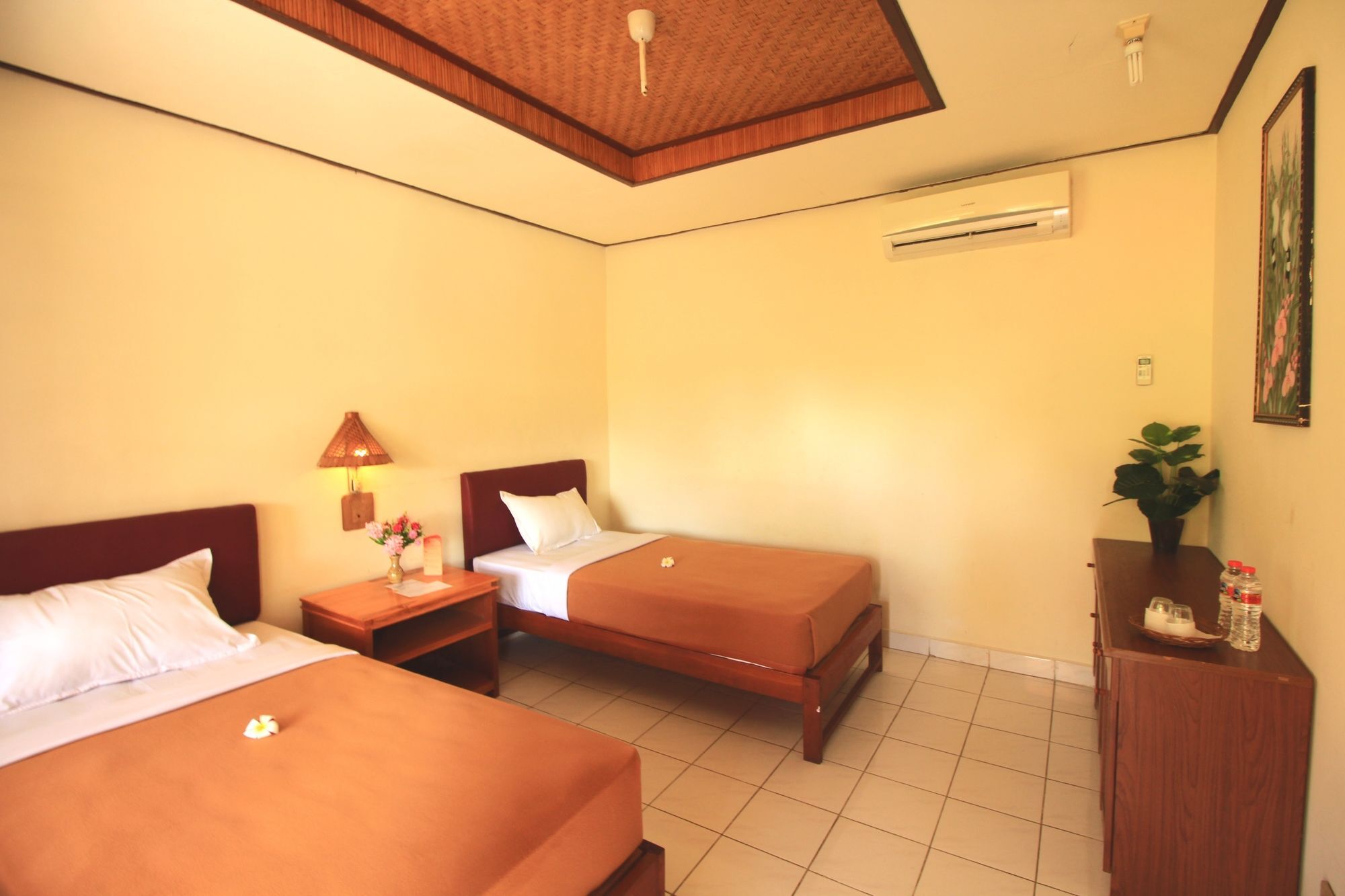 Lovina Beach Hotel Pabean Buleleng Eksteriør billede