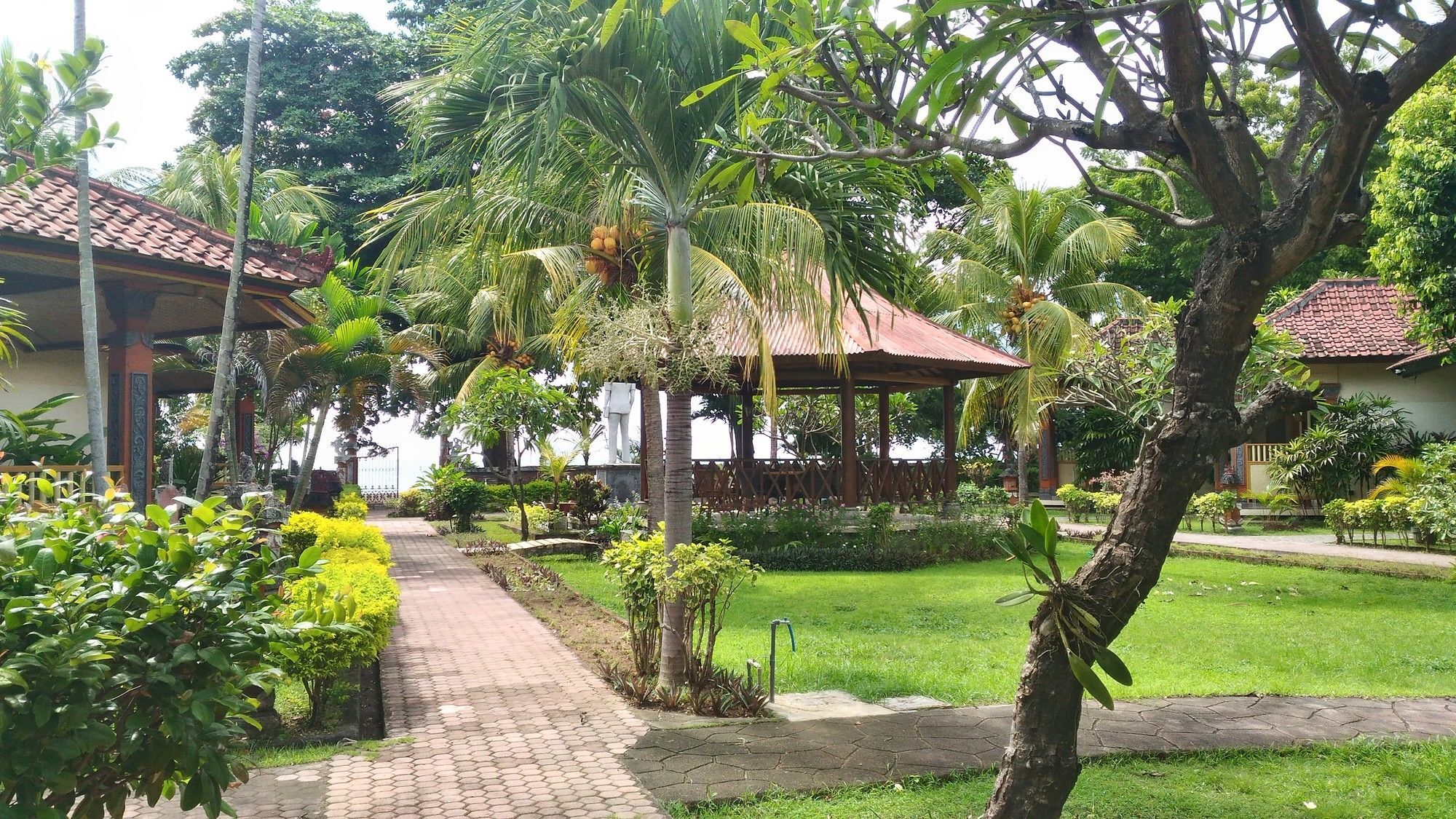 Lovina Beach Hotel Pabean Buleleng Eksteriør billede